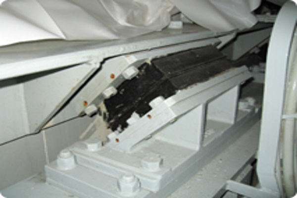 Sandwich Mountings